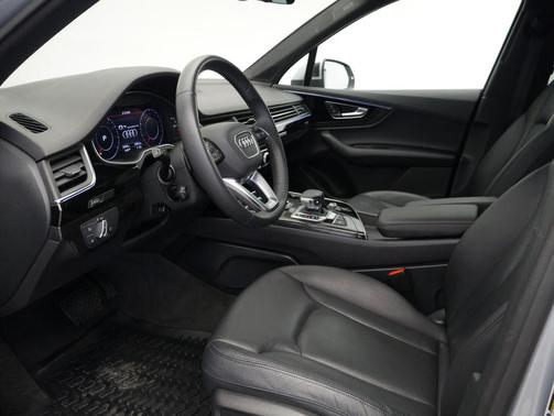 2019 Audi Q7 55 Premium Plus