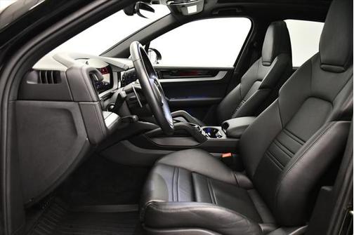 2024 Porsche Cayenne