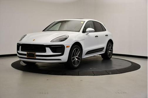 2022 Porsche Macan Base