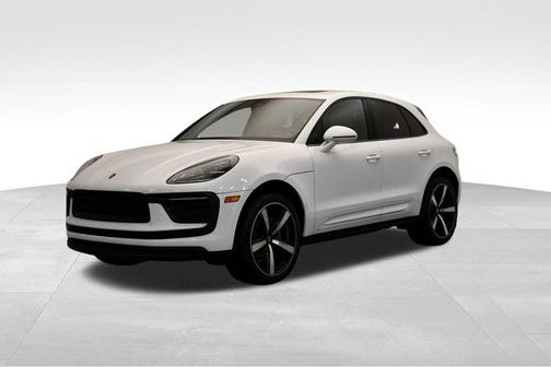 2022 Porsche Macan Base (PDK)