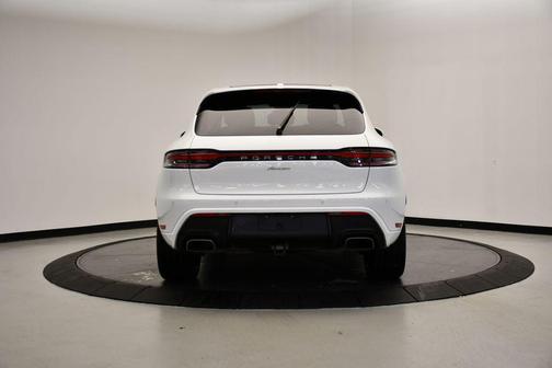 2022 Porsche Macan
