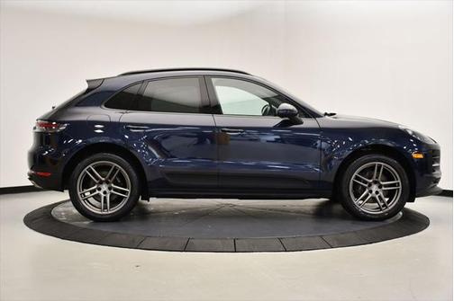 2021 Porsche Macan Base