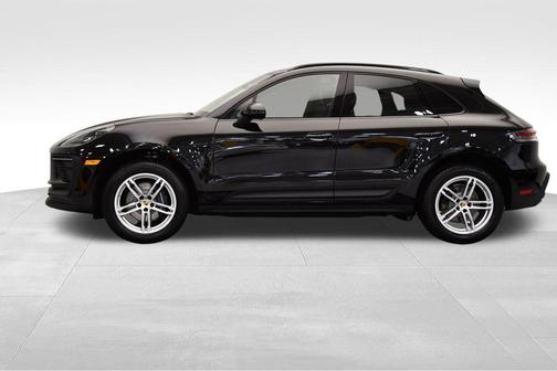 2025 Porsche Macan T