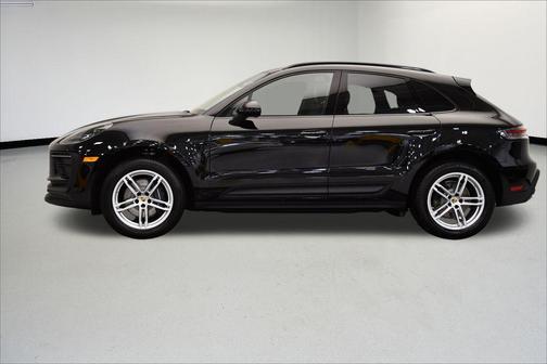 2025 Porsche Macan T