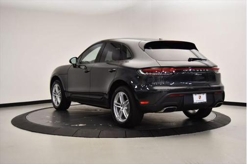 2024 Porsche Macan Base