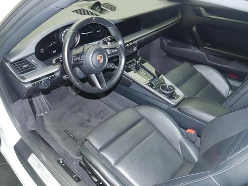 Carrara White Metallic 2020 Porsche 911 Carrera 4S