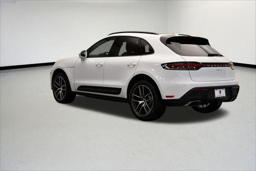 2025 Porsche Macan T