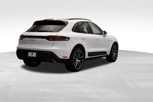 2025 Porsche Macan T