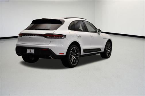 2025 Porsche Macan T