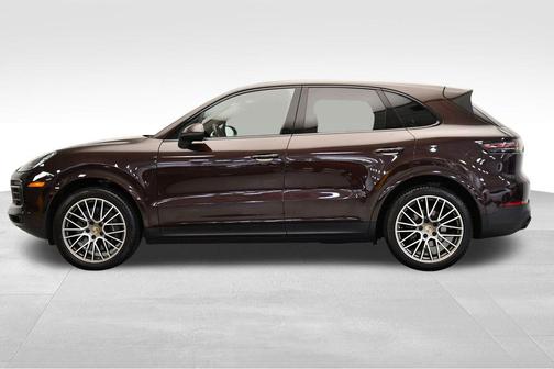 2023 Porsche Cayenne Platinum Edition