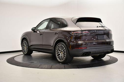 2023 Porsche Cayenne Platinum Edition