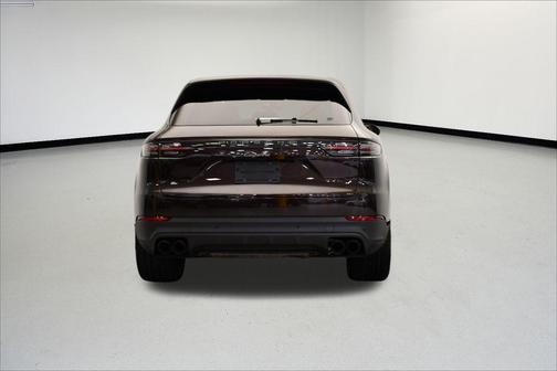 2023 Porsche Cayenne Platinum Edition