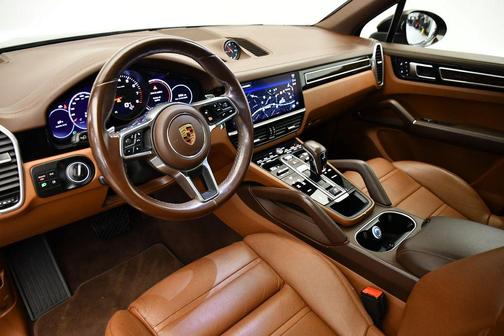 2023 Porsche Cayenne Platinum Edition