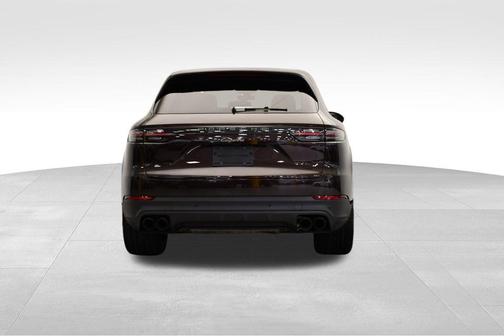 2023 Porsche Cayenne Platinum Edition