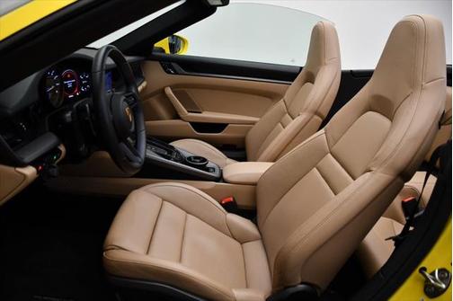 2021 Porsche 911 Carrera 4S Cabriolet