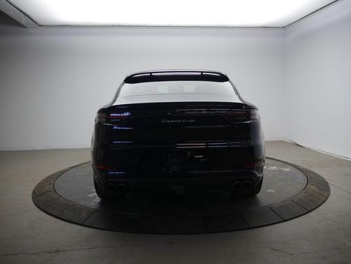 Moonlight Blue Metallic 2023 Porsche Cayenne Turbo