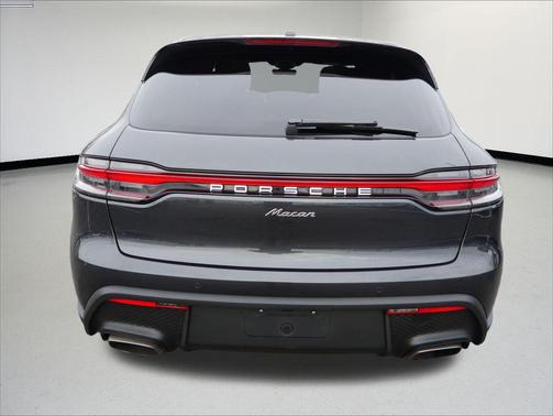 2023 Porsche Macan 