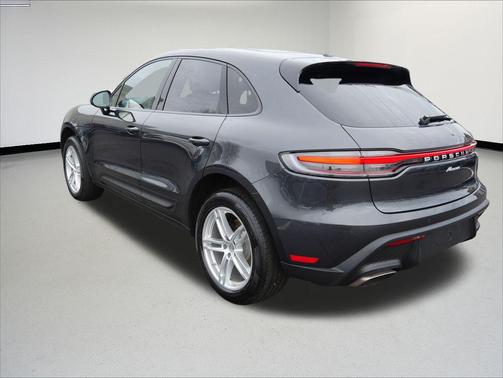 2023 Porsche Macan 