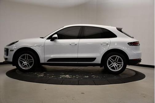 2021 Porsche Macan Base