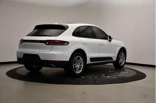 2021 Porsche Macan Base