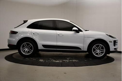 2021 Porsche Macan Base