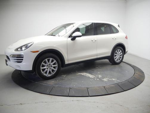 Sand White 2011 Porsche Cayenne Cayenne