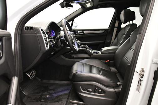 2023 Porsche Cayenne S