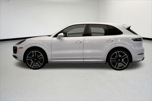 2023 Porsche Cayenne S