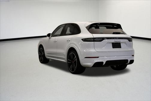 2023 Porsche Cayenne S