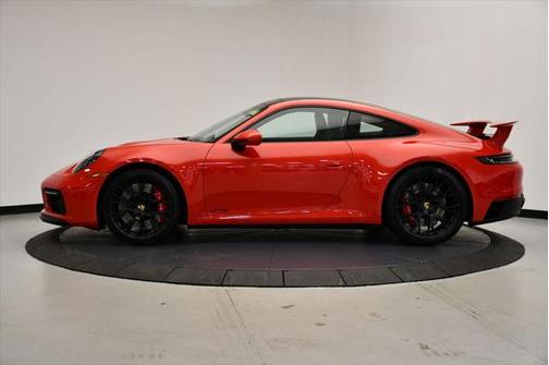 2024 Porsche 911 Carrera GTS
