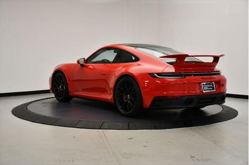 2024 Porsche 911 Carrera GTS
