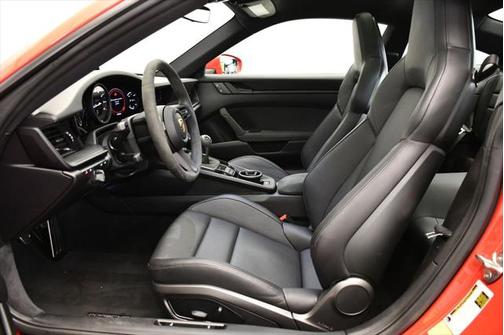 2024 Porsche 911 Carrera GTS
