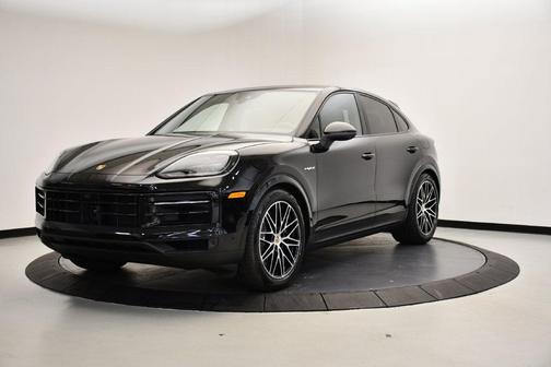 Chromite Black Metallic 2025 Porsche Cayenne E-Hybrid