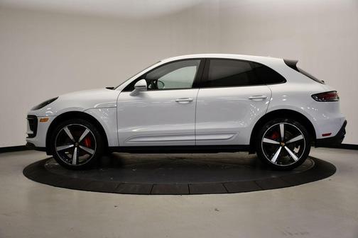2024 Porsche Macan S