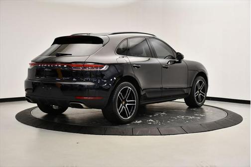 2021 Porsche Macan Base