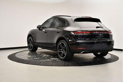 2021 Porsche Macan Base