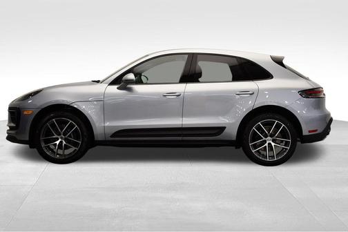 2025 Porsche Macan T