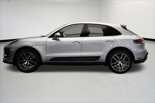 2025 Porsche Macan T