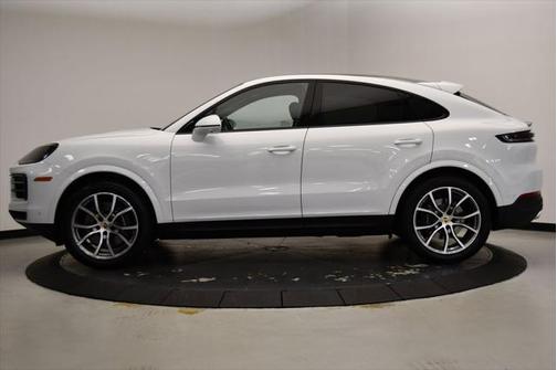 2024 Porsche Cayenne Base (Tiptronic)