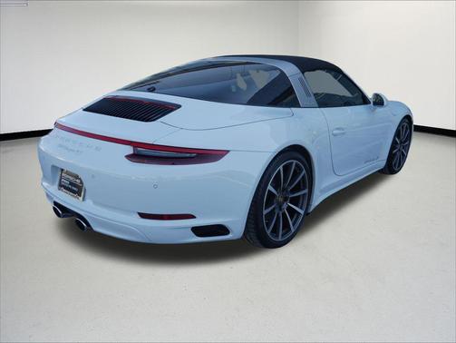 2017 Porsche 911 Targa 4S