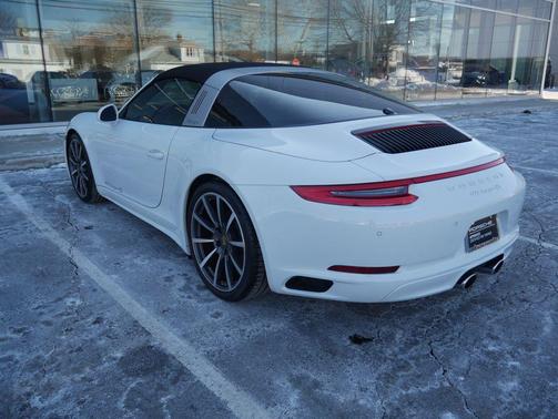 2017 Porsche 911 Targa 4S