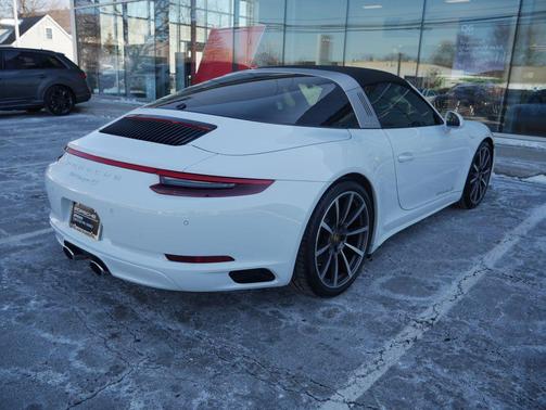 2017 Porsche 911 Targa 4S