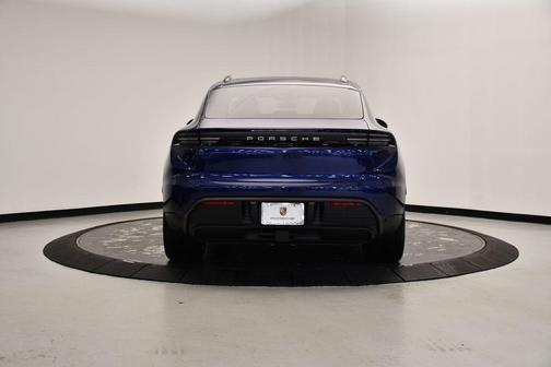 2025 Porsche Macan 4S