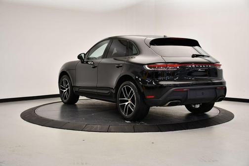 2023 Porsche Macan 