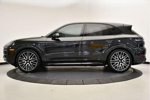 2024 Porsche Cayenne E-Hybrid S
