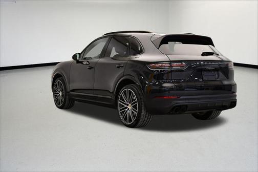2022 Porsche Cayenne Platinum Edition