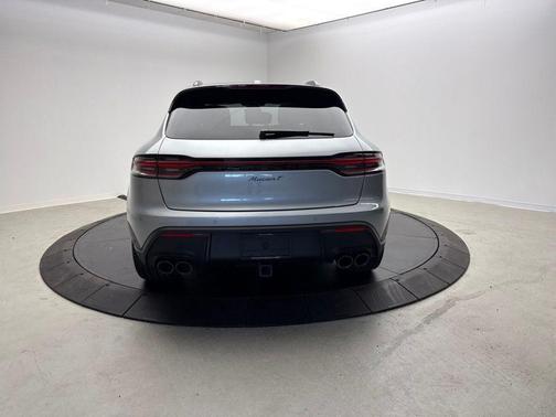 Silver Metallic 2024 Porsche Macan Macan