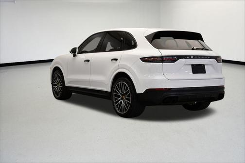 2022 Porsche Cayenne Cayenne