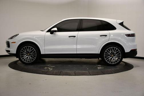 2022 Porsche Cayenne Cayenne