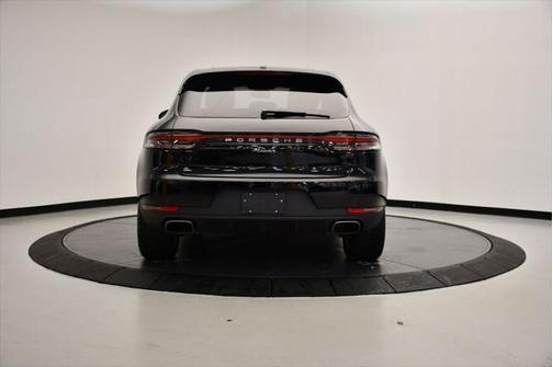 2020 Porsche Macan Base